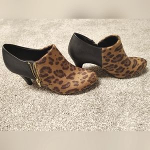 Dex Flex Leopard Print Ankle Boots 9.5